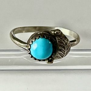 Navajo Vintage Old Pawn Sleeping Beauty Turquoise Sterling Silver Ring